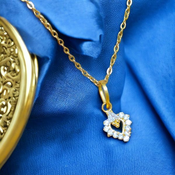 American Diamond Traditional Gold (18K GP Shop) Love Locket. - Image 6