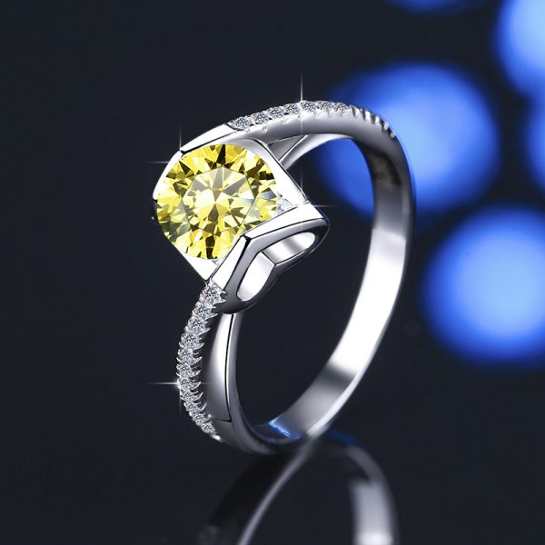 American Diamond Proposal Ring.(golden)