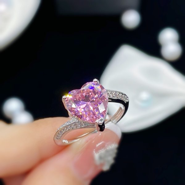 American Diamond Proposal Ring. (Pink)