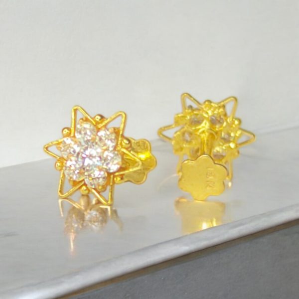 American Diamond 7 Stone STAR Nose pin. - Image 2