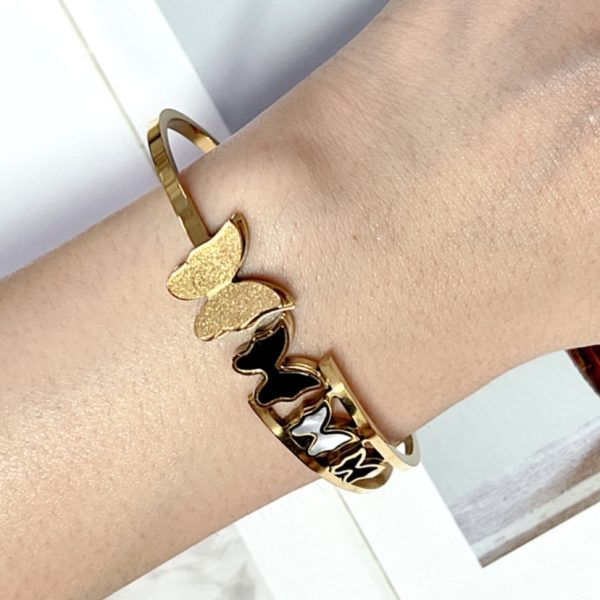 Stainless Glossy Metal Bracelet Golden. - Image 3