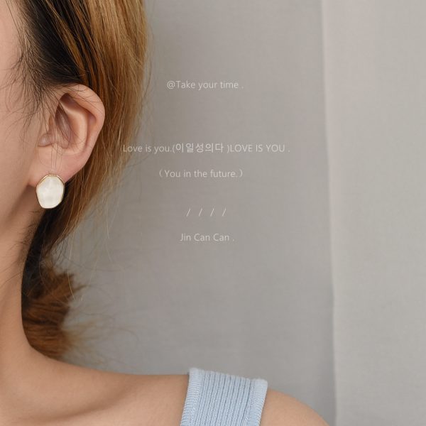 Korean Varsatile Earring White. - Image 3