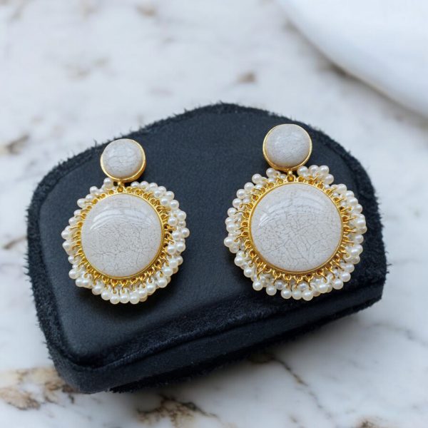 Gold Plated Crystal Drop Wedding Earring.(White) - Image 2