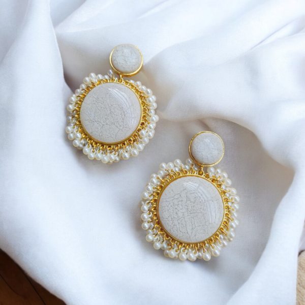 Gold Plated Crystal Drop Wedding Earring.(White)