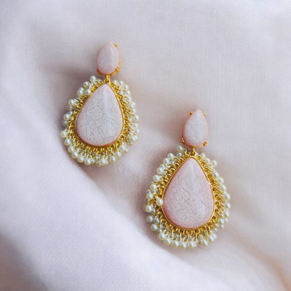 Gold Plated Crystal Drop Wedding Earring.(Light Pink)